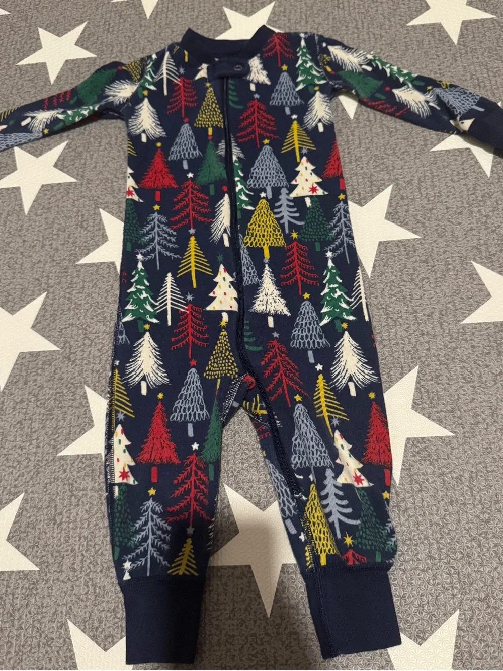Hanna Andersson Kids Navy Holiday Tree Print One-Piece Sleeper